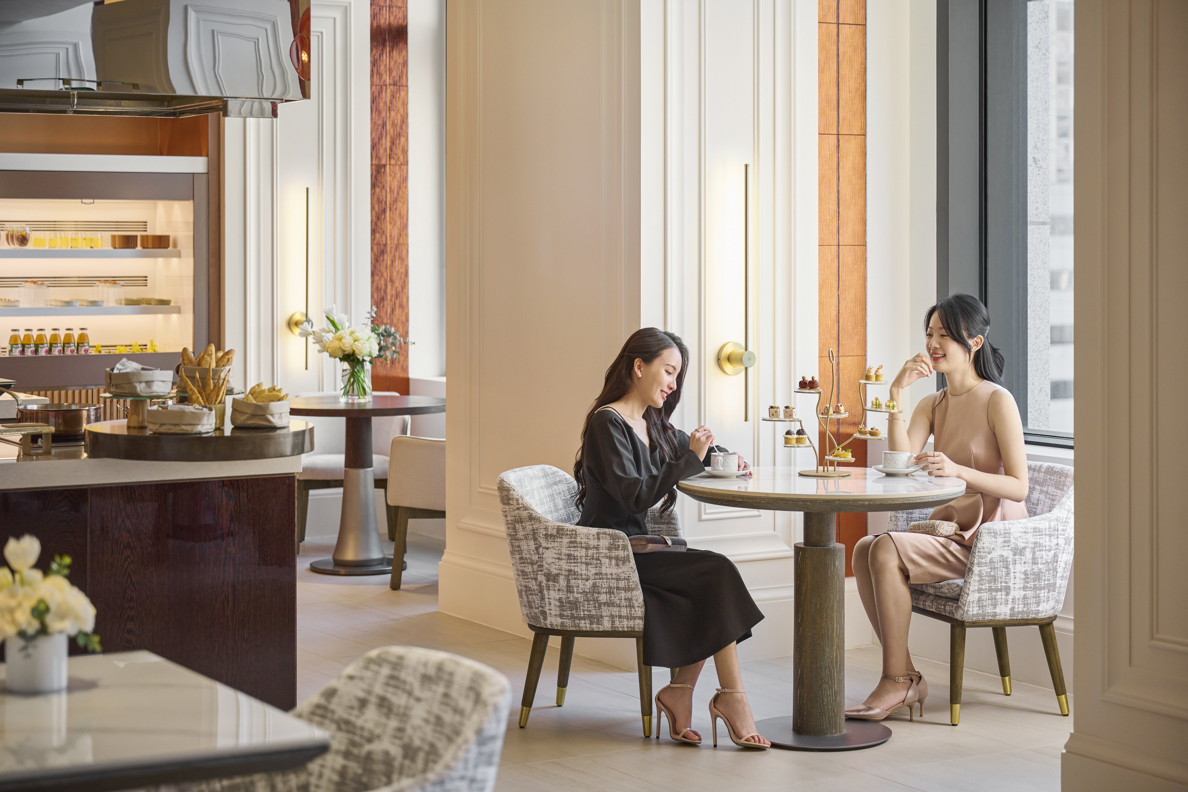 Intercontinental Kaohsiung 4/76