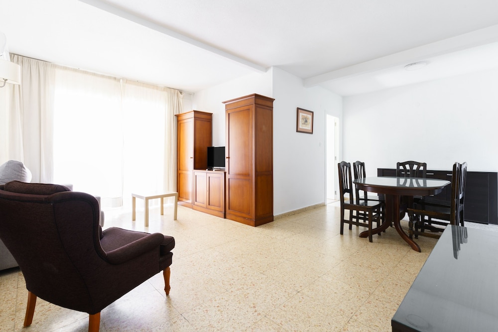 Apartamentos Maja 28/48