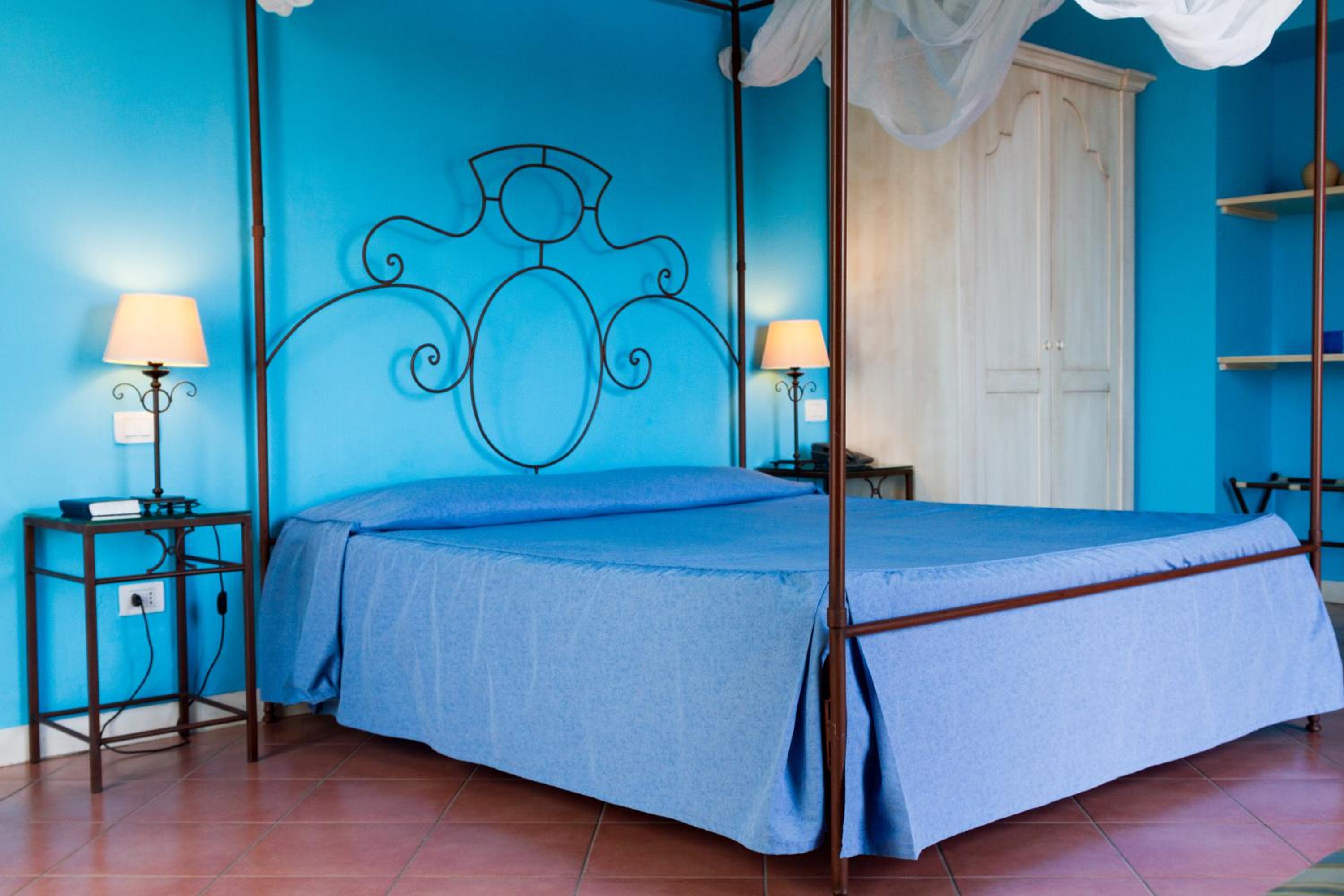 Superior, Queen Bed