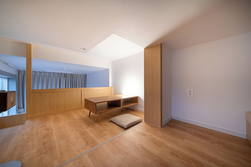 Aank Hotel Hongdae 36/46