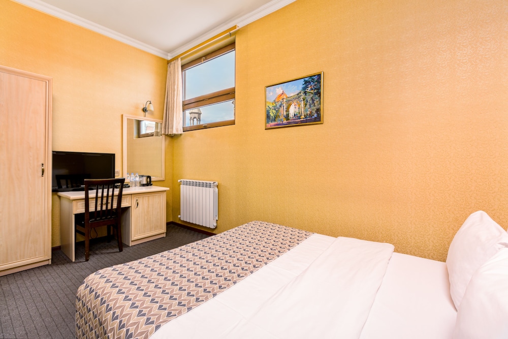 ECONOMY, DOUBLE BED