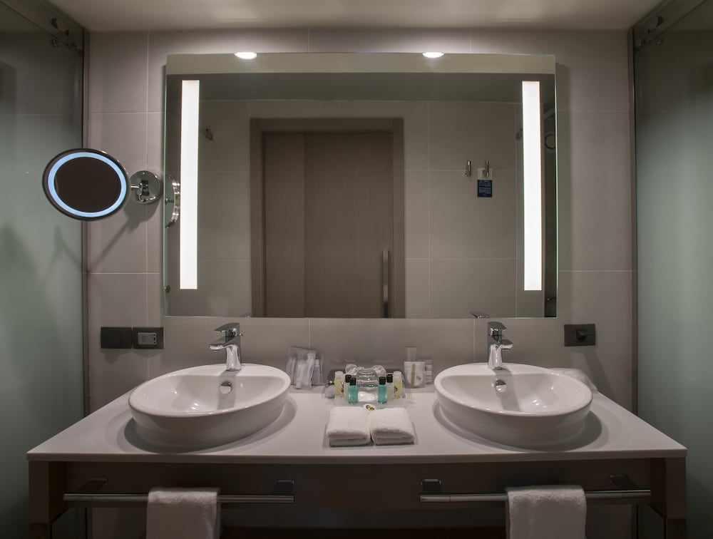 لوفت ركني بسرير كينج بإطلالة على المدينة بغرفتي نوم، Four Points By Sheraton Izmir 7/7
