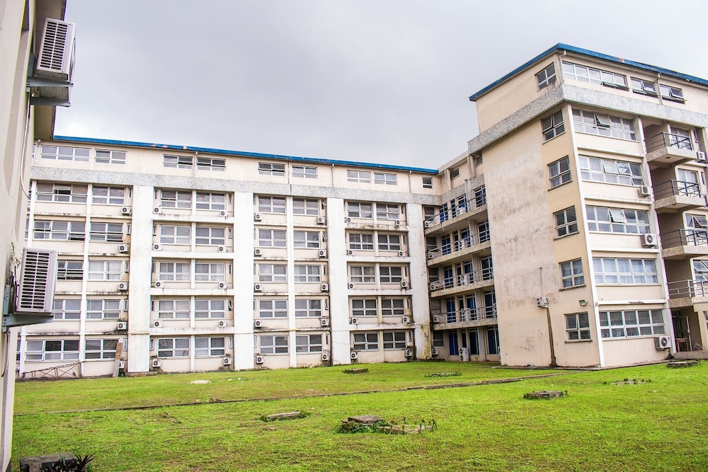 Dbi Guest House 4/50