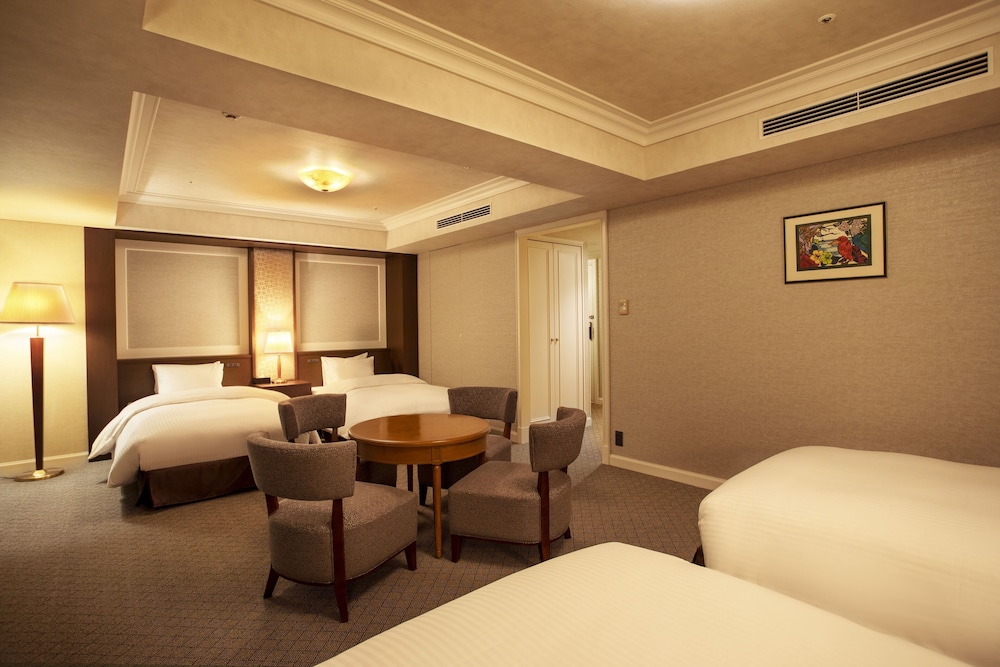 Forth, Standard, 4 Beds