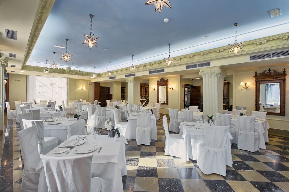 Hotel Balneario La Hermida 37/43