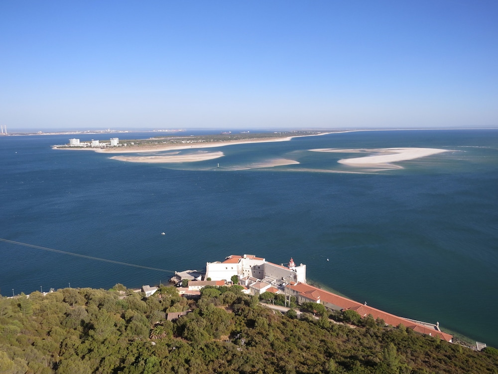 Novotel Setubal 45/50