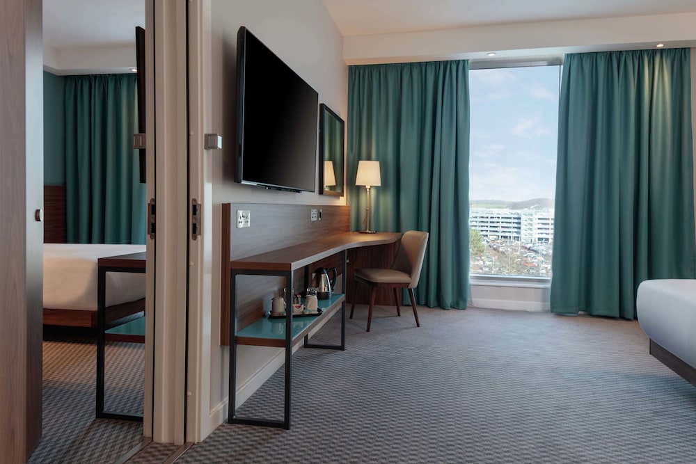 Hampton By Hilton Edinburgh Airport 48/56