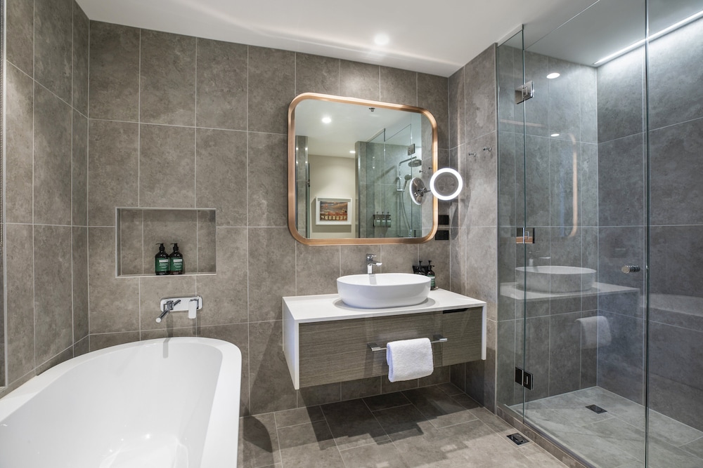 Crowne Plaza Hotel Melbourne 11/72