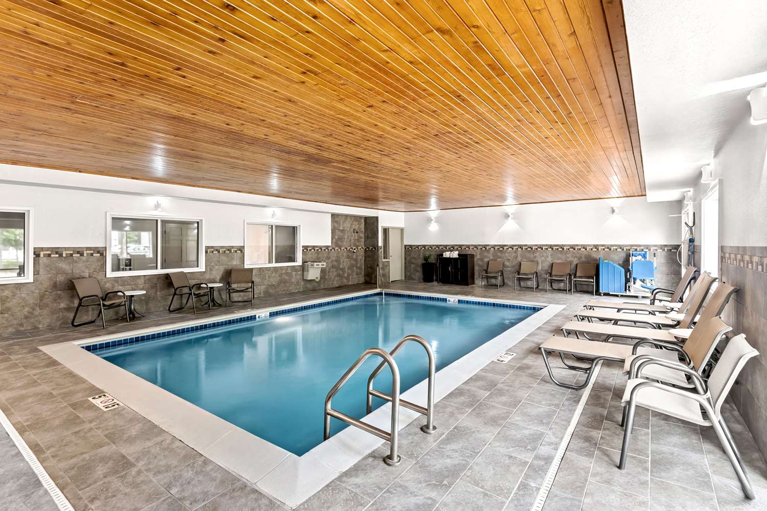 Best Western Ottumwa Inn & Suites 4/12