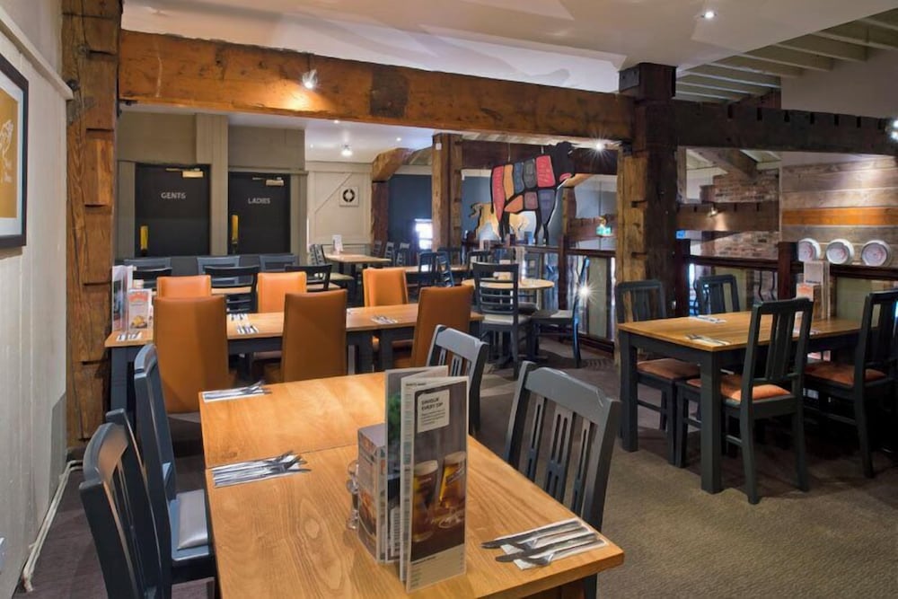 Premier Inn Cambridge North (Girton) 38/54