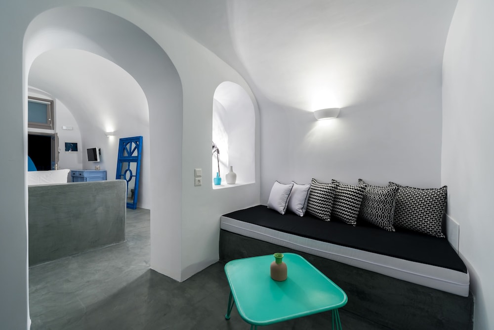 MODERNITY SUITES 41/65