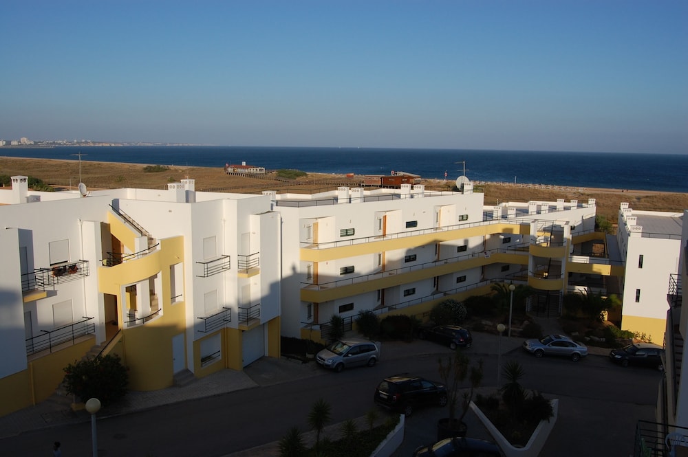 CLUBE DA MEIA PRAIA 1/29