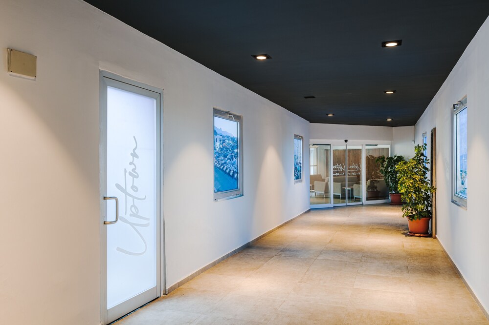 Uptown Buyuk Anadolu Girne Hotel 5/34