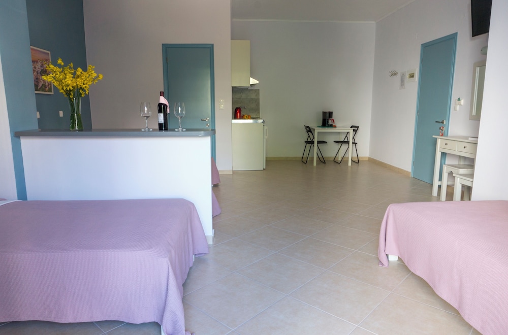 Loukas Hotel &amp; Apartments 6/50