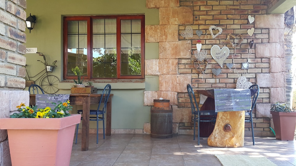 Citrus Lane Guesthouse 3/50