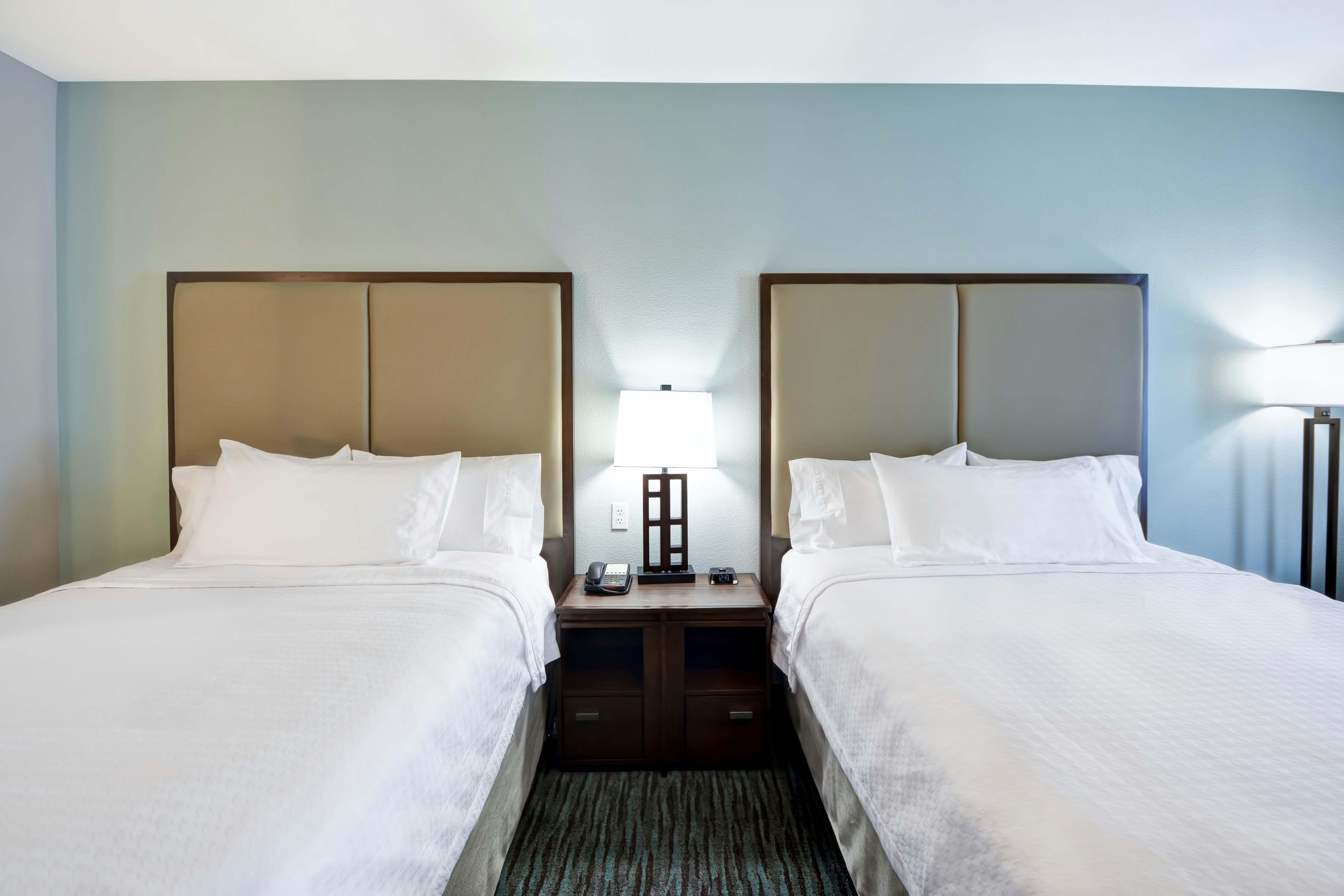 1 BEDROOM, SUITE, 2 QUEEN BEDS