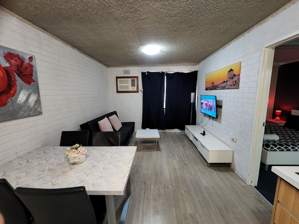 Perth City Apartment Hotel 18/46