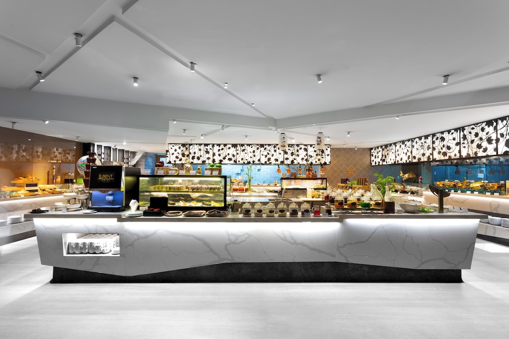 Luxent Hotel 6/67