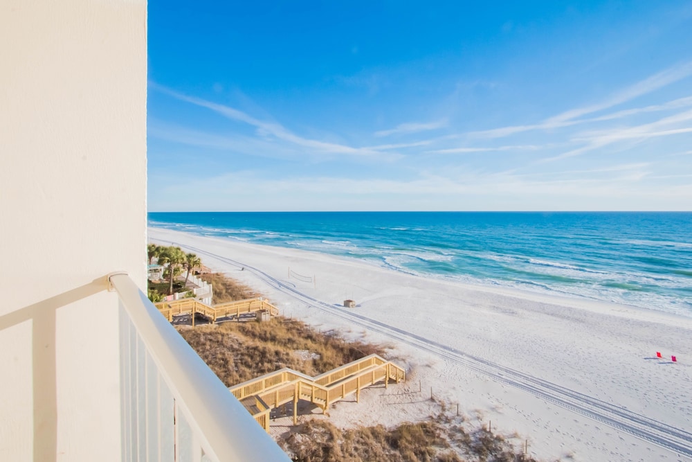 Beachside Resort 50/62