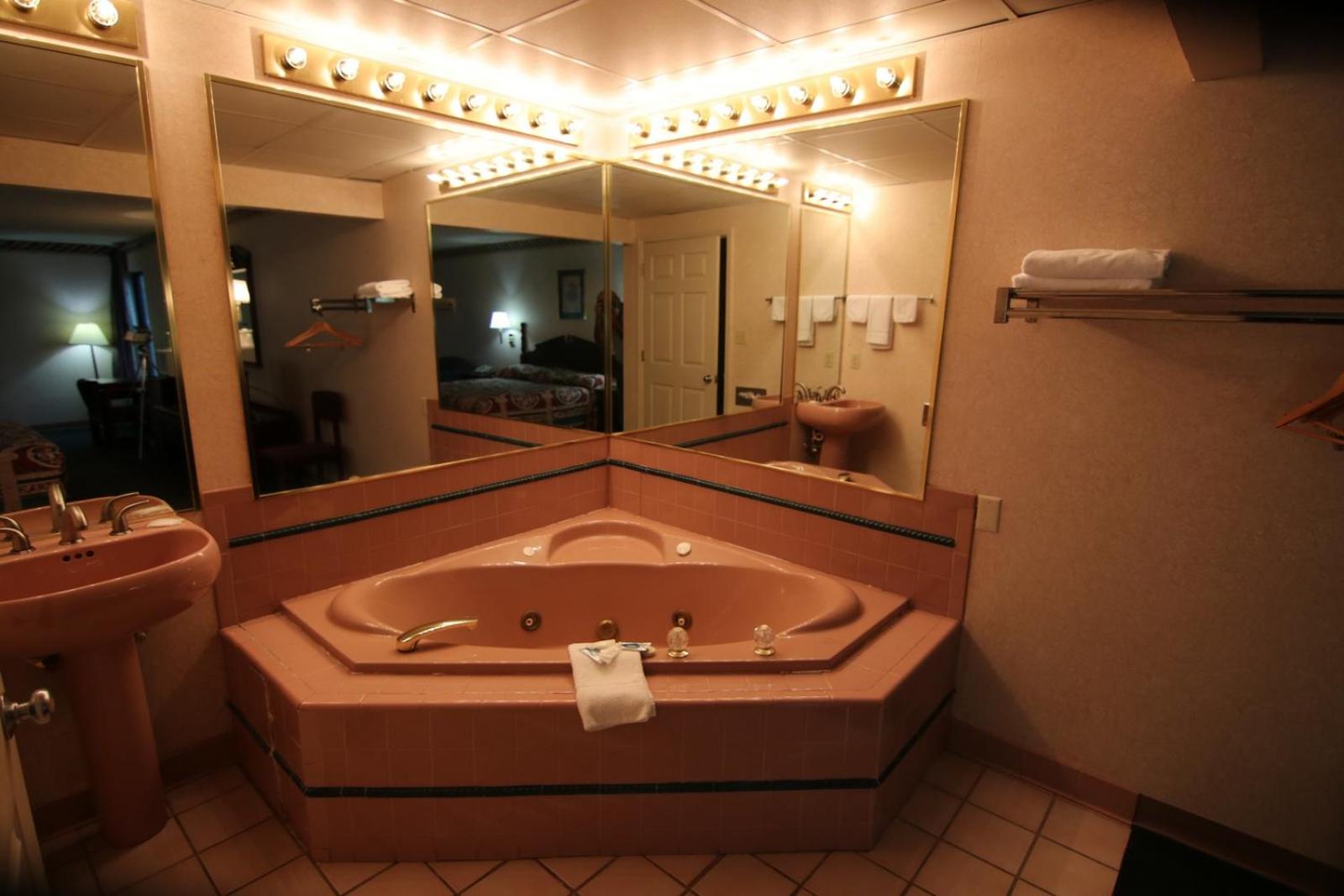 Executive Inn Kershaw 14/25