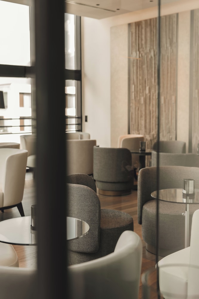 The Penz Hotel 47/57