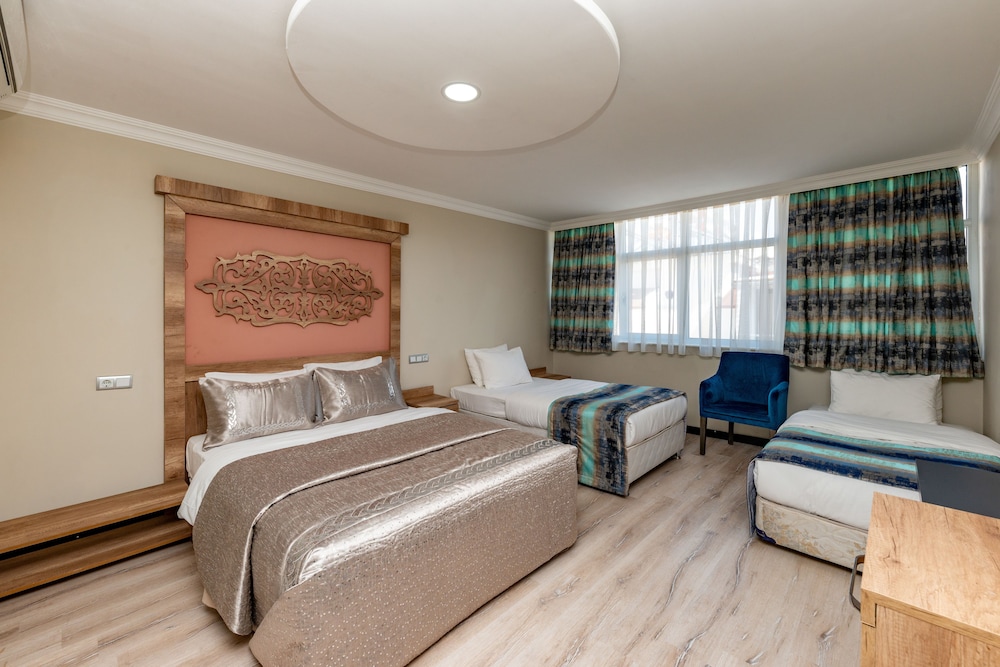 1 BEDROOM, SUPERIOR