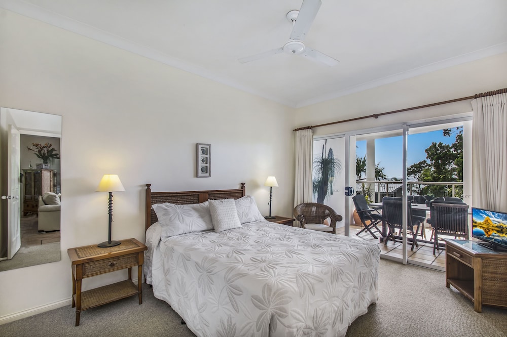 THE LOOKOUT RESORT 26/74