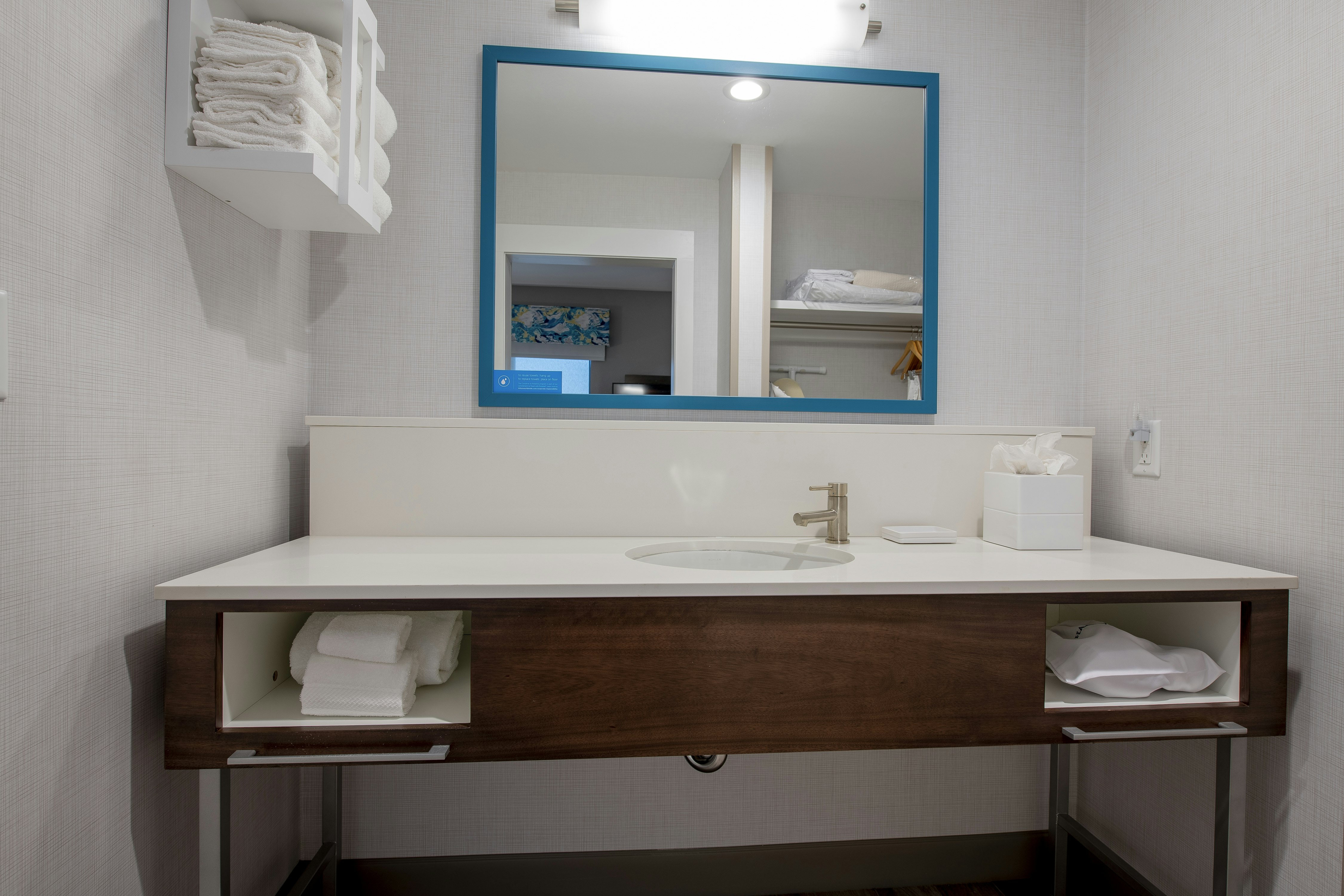 جناح بسرير كينج لذوي الإعاقة، Hampton Inn Suites Duncanville Dallas Tx 3/4
