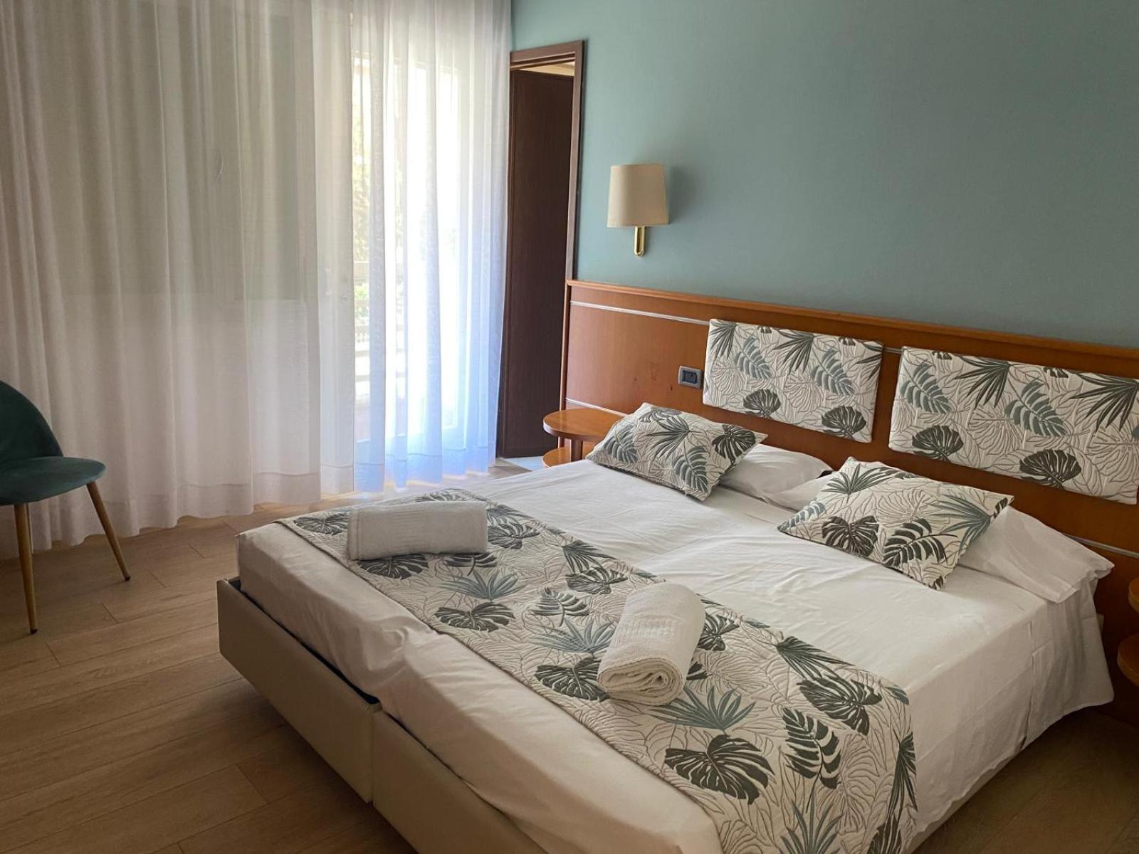 Hotel Eros 13/50