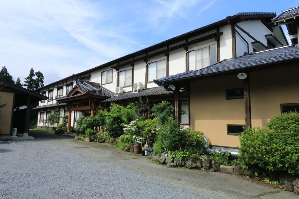 Minshuku Asogen 3/41
