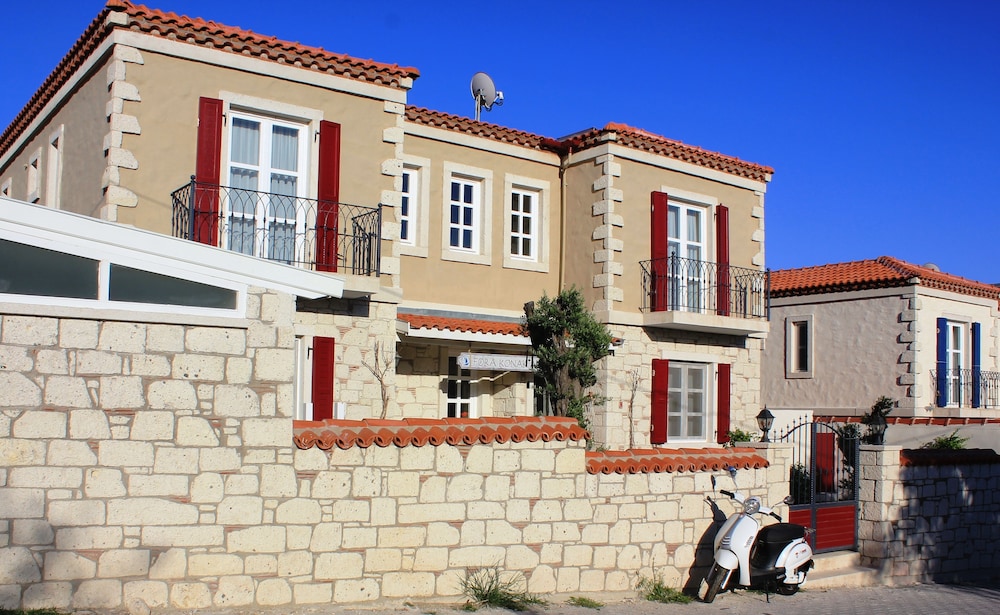 Fora Konak Alacati 37/50