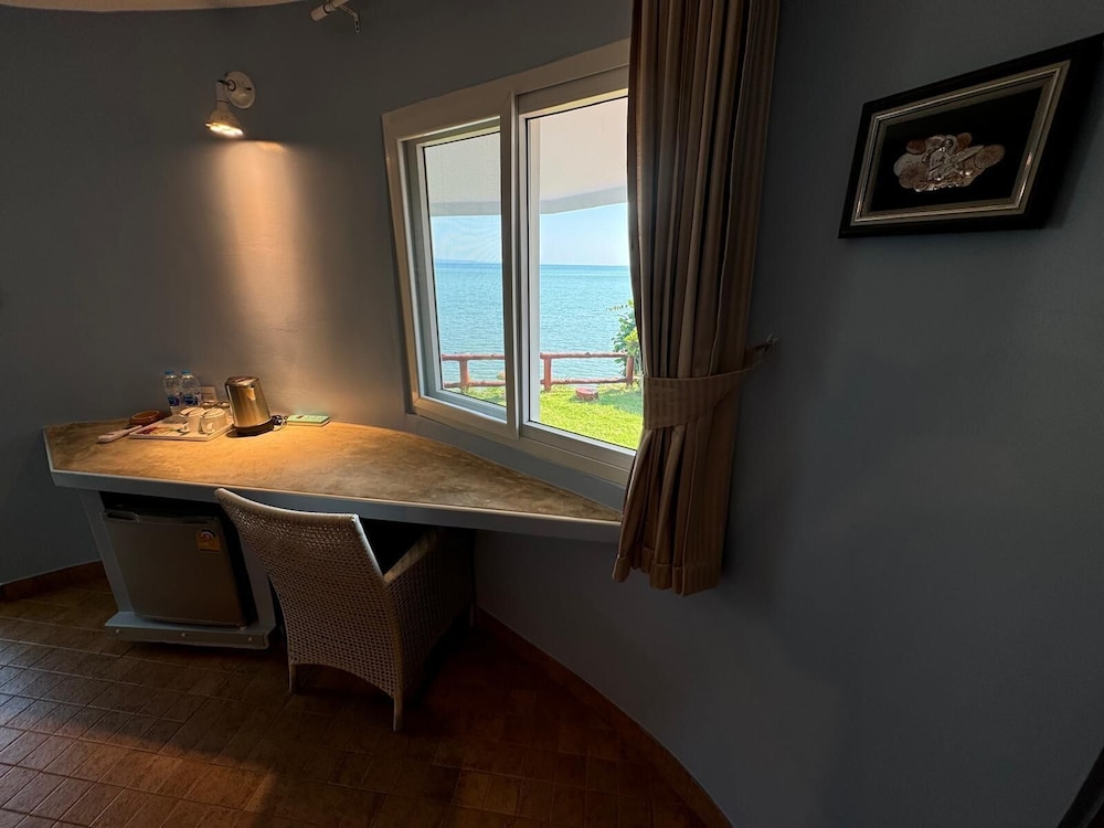 Koh Mak Buri Hut Natural Resort 51/74