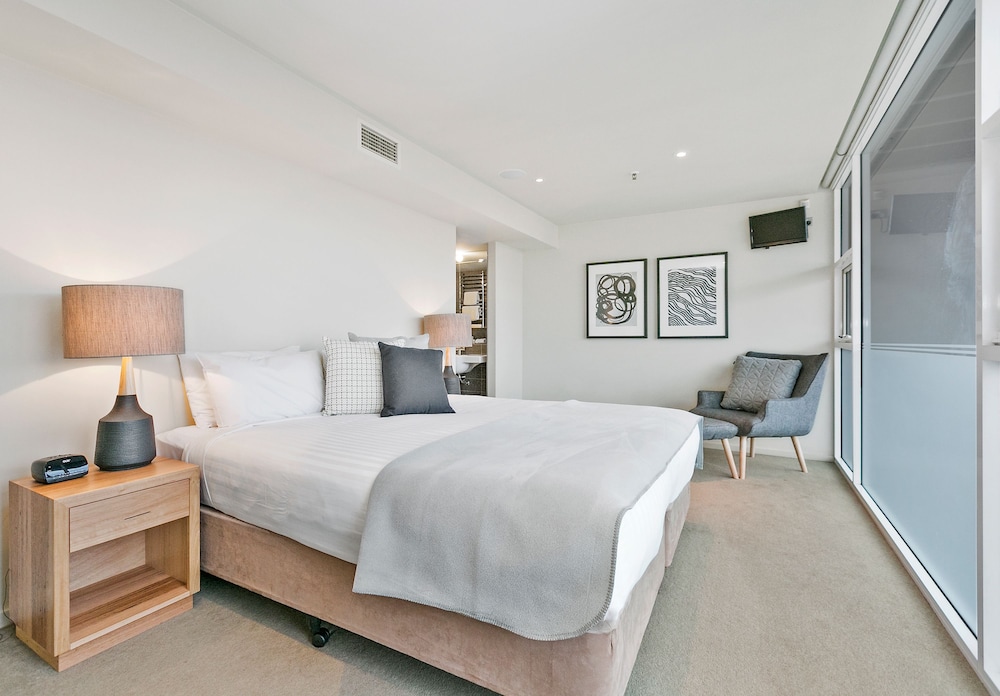 Sullivans Cove Apartments 22/79