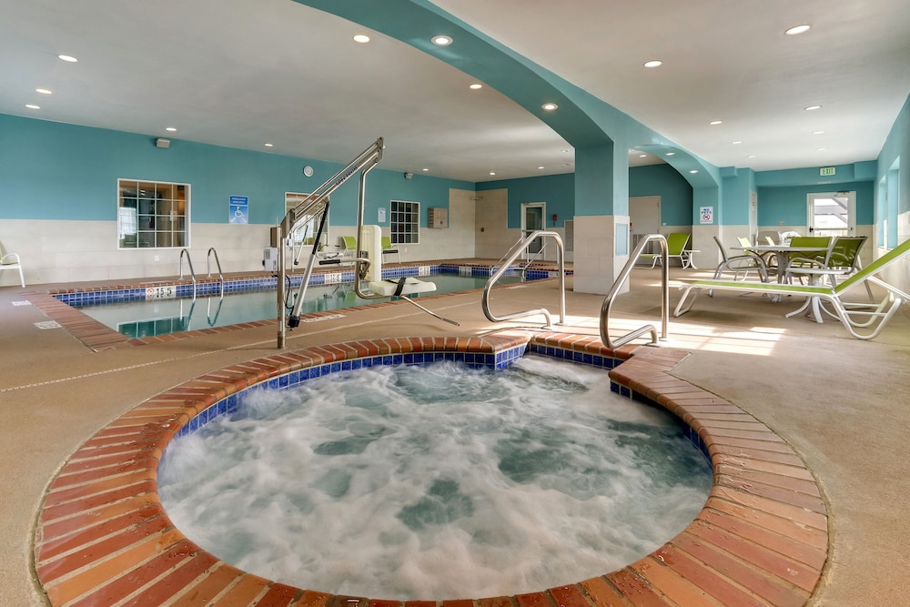 Holiday Inn Express Suites Ardmore An Ihg Hotel 35/55