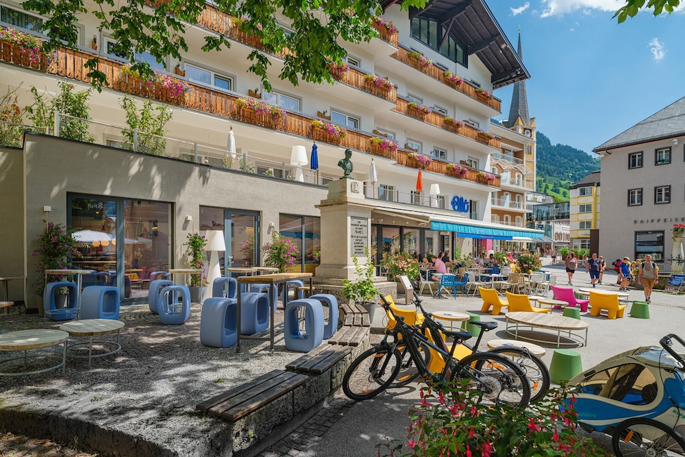 SALZBURGER HOF HOTEL 42/50