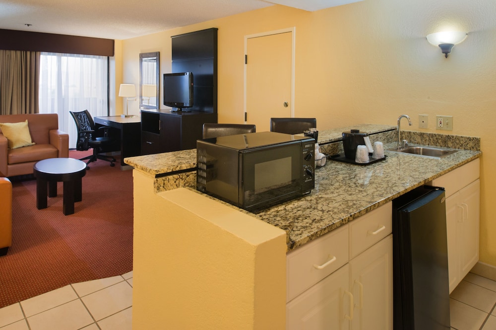 GreenTree Hotel Phoenix West 24/41