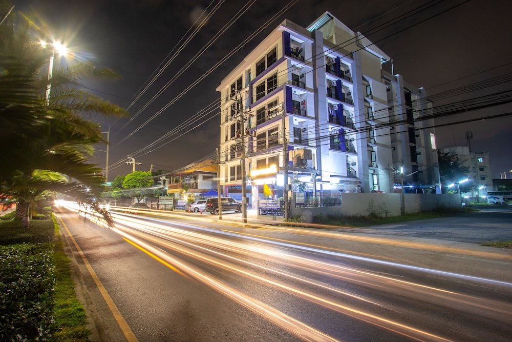 Baan Paknam Hotel 4/26