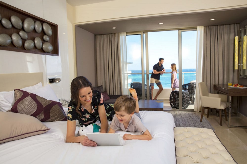 Royalton Blue Waters Montego Bay, An Autograph Collection All-Inclusive Resort 26/84
