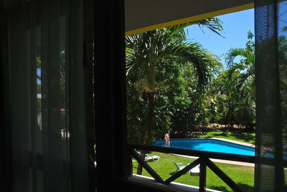 Samara Beach Hotel 43/49