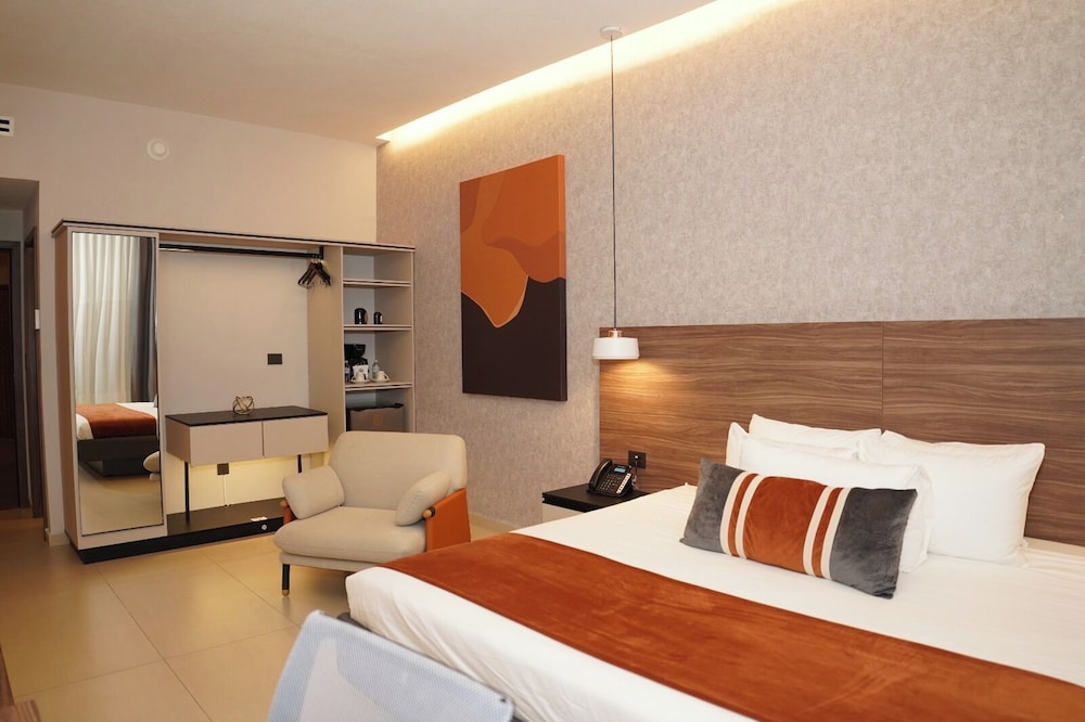 Hotel Casino Via Dorada 18/50