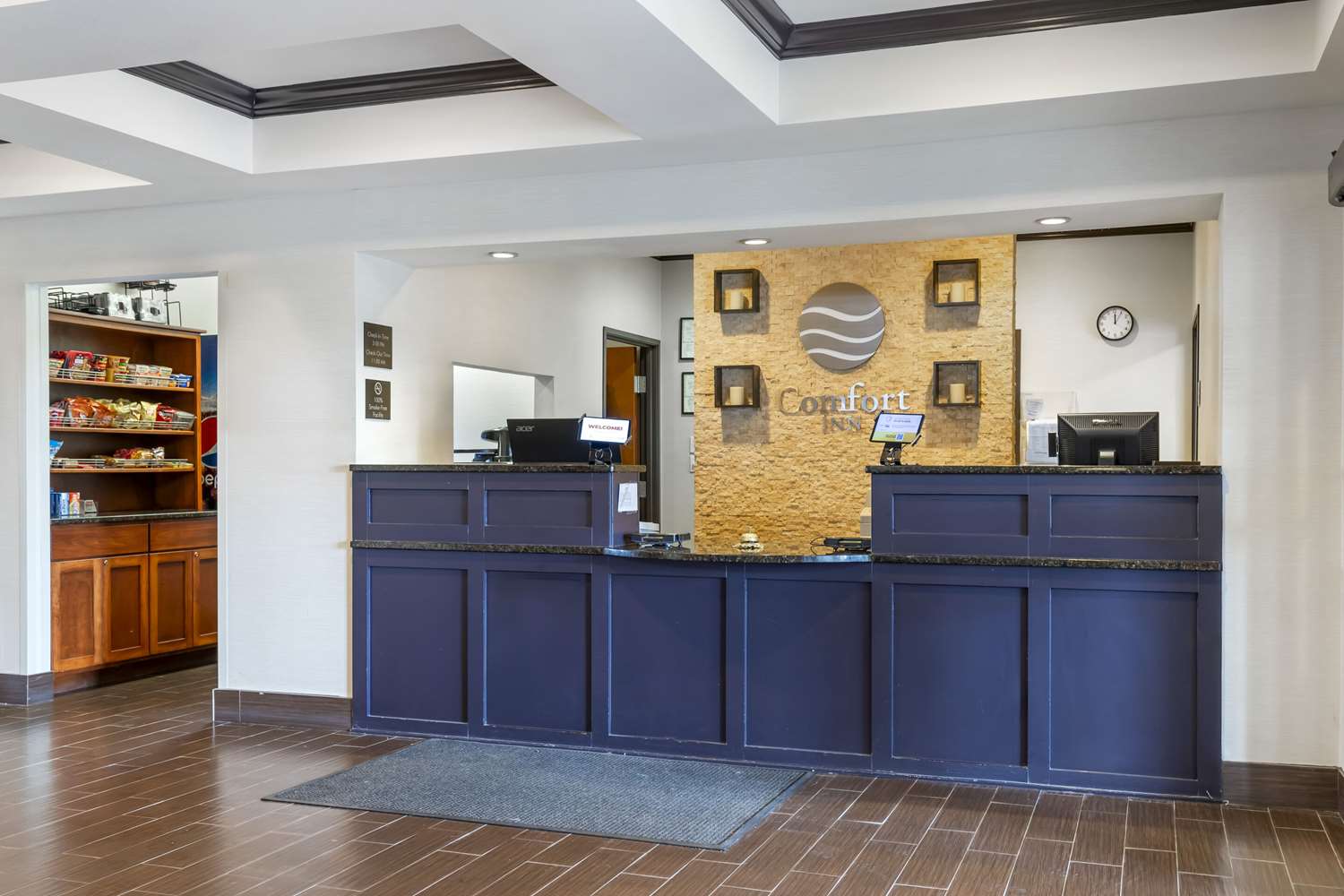 Comfort Inn & Suites Grinnell near I-80 6/32