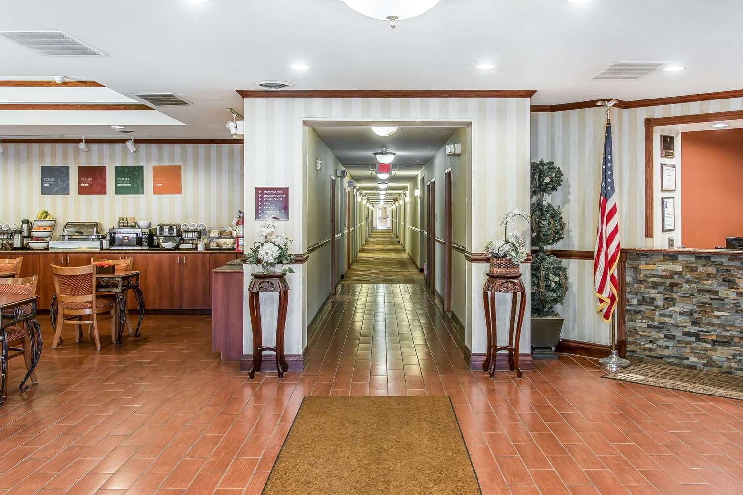 Quality Inn & Suites Ann Arbor Hwy 23 22/27