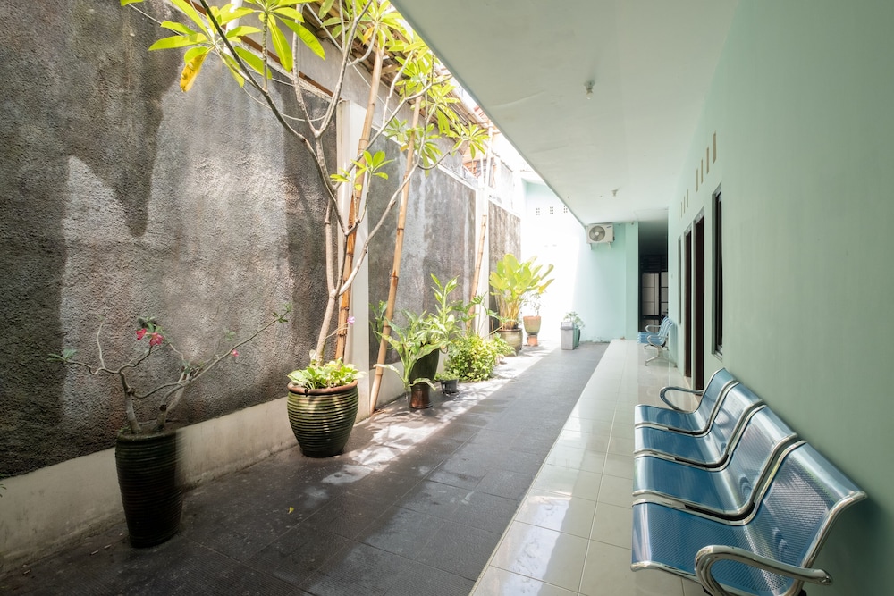 SPOT ON 2419 Rumah Nugraha Hotel Syariah 45/45