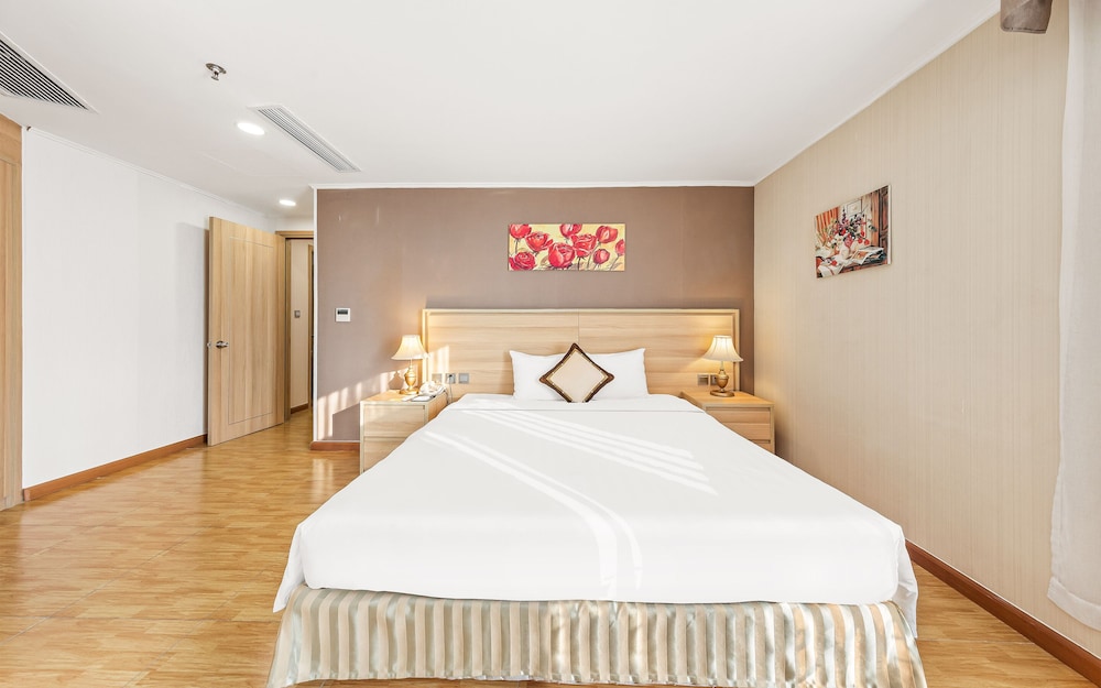 1 BEDROOM, APARTMENT