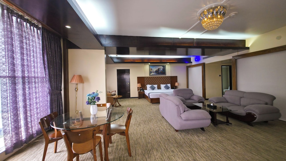 Hotel Momo Inn 26/47