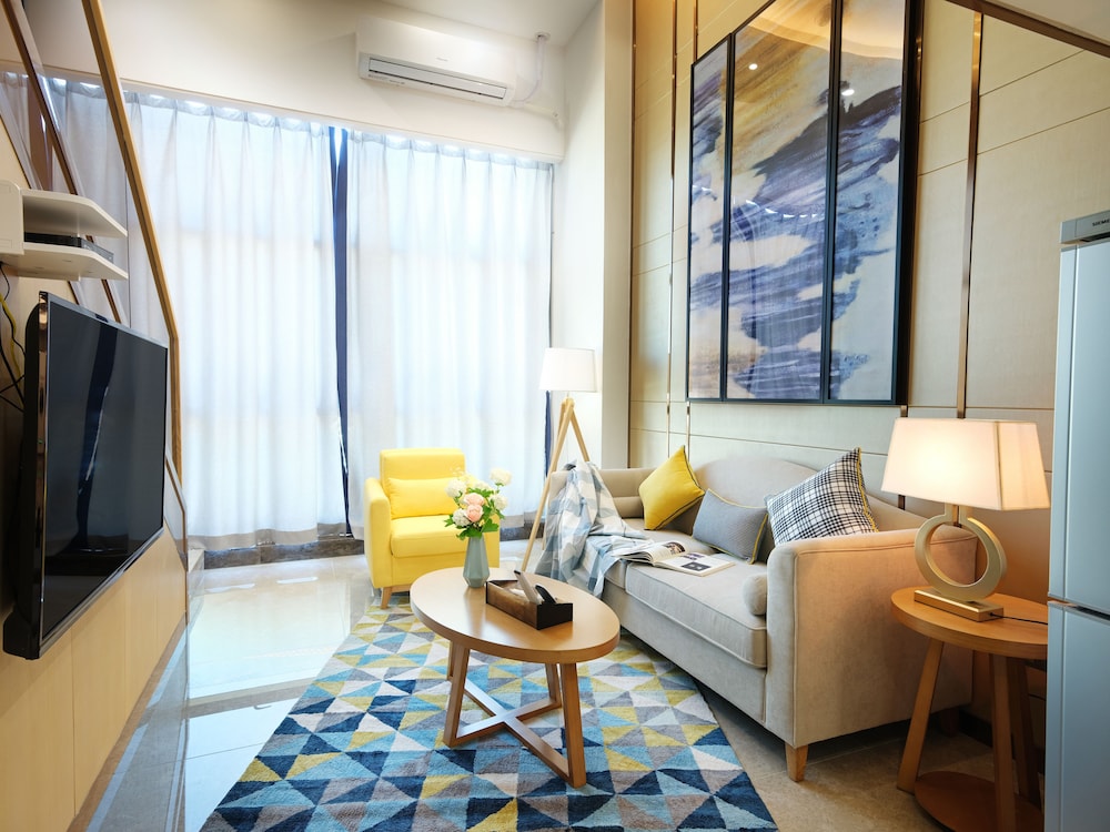 Royal Star Apartment Central City Branch 30/50
