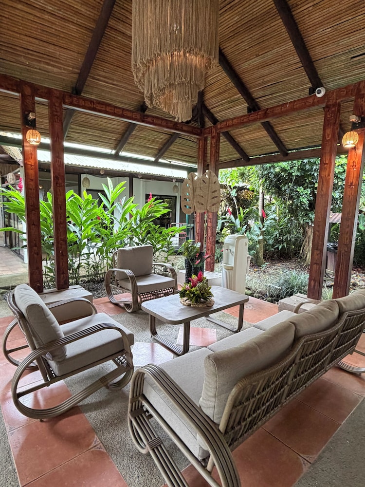Hotel Villas Rio Mar 53/75