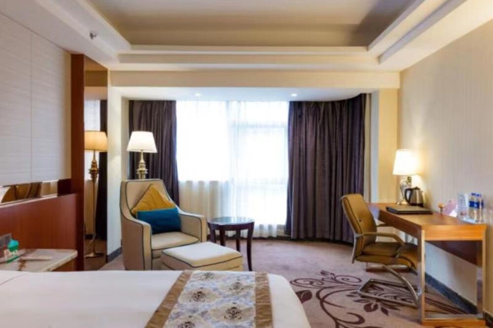 ASIAN STAR HOTEL 18/27