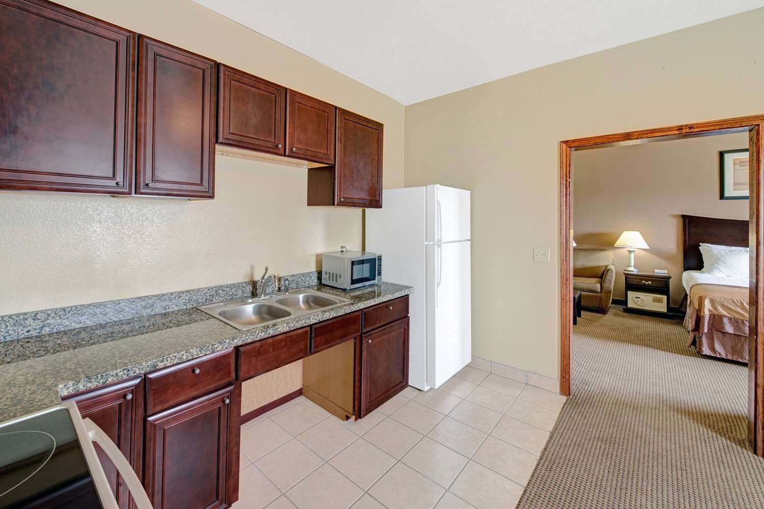 Best Western Decatur Inn 24/24