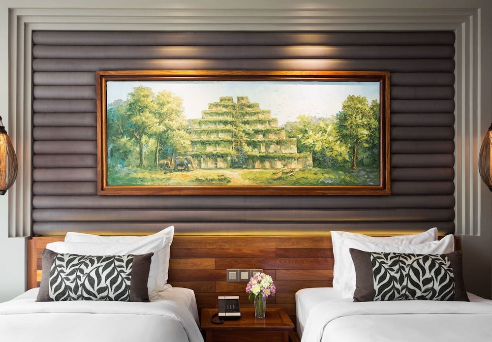 J7 Angkor Hotel 36/72